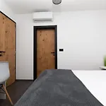 Ban Apartman Mimice