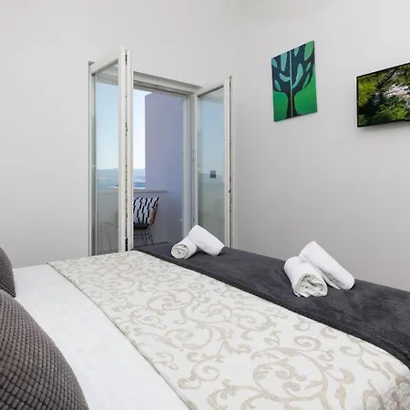 Ban Lejlighed Mimice